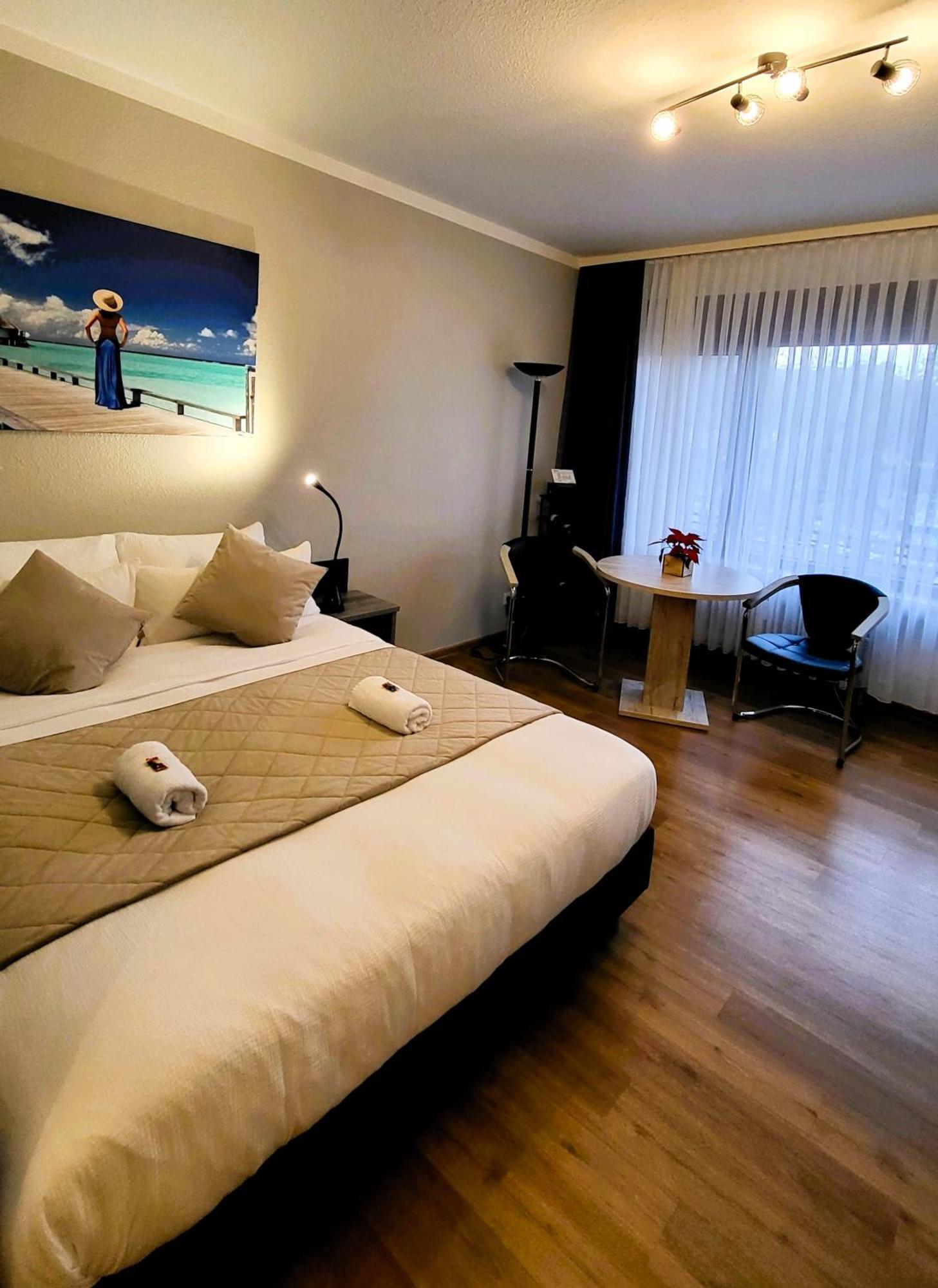 Apartment Mit Balkon Am Rhein Κόμπλεντς Εξωτερικό φωτογραφία